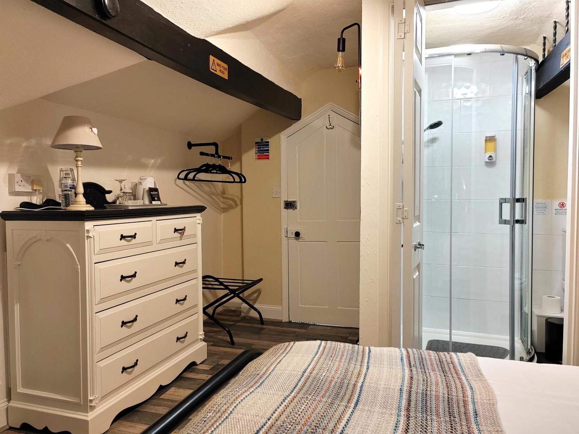 Puddle Duck Lodge - Adults Only Bowness-on-Windermere Quarto foto